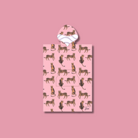 Poncho adulte rose léopard – microfibre anti-sable