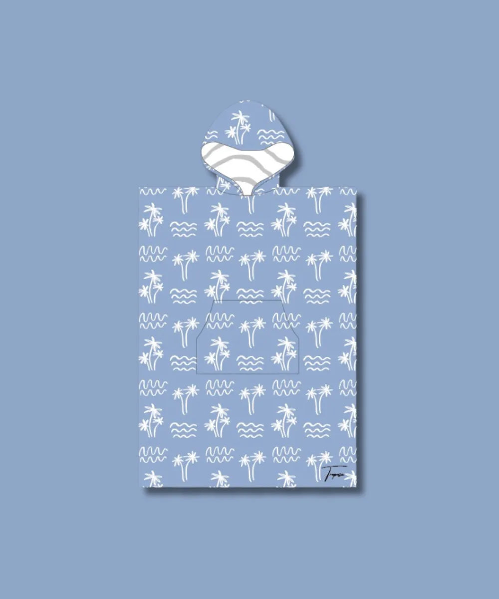 Découvrez notre poncho de plage adulte bleu avec des motifs palmiers et vagues blanches. Le lou.