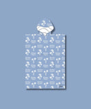 Découvrez notre poncho de plage adulte bleu avec des motifs palmiers et vagues blanches. Le lou.