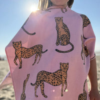 Poncho de plage enfant rose motifs léopard séchage rapide