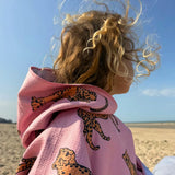 Poncho de plage enfant rose motifs léopard ultra doux