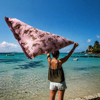 Serviette plage rose léopard Alexie – Microfibre gaufrée 