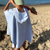 poncho-plage-enfant-vichy-bleu