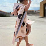poncho enfant beige/rose à motif léopard