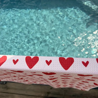 serviette  motifs coeur rouge microfibre 